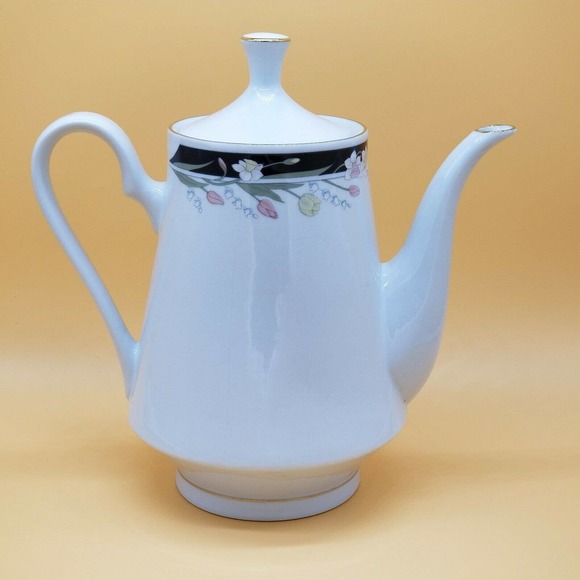 Crown Ming Michelle Teapot Tea Pot daffodils tulip - Picture 1 of 12